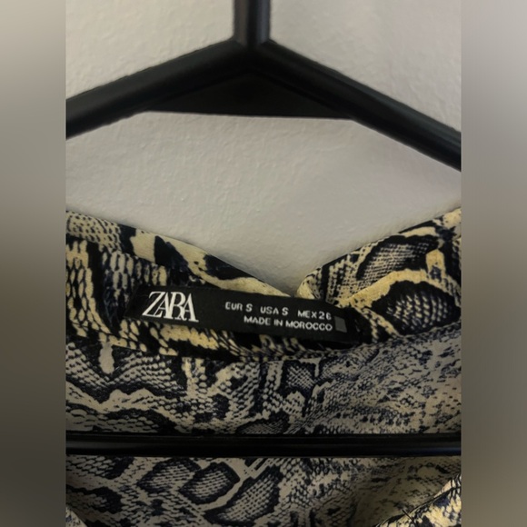 zara mini button up dress - Picture 2 of 3